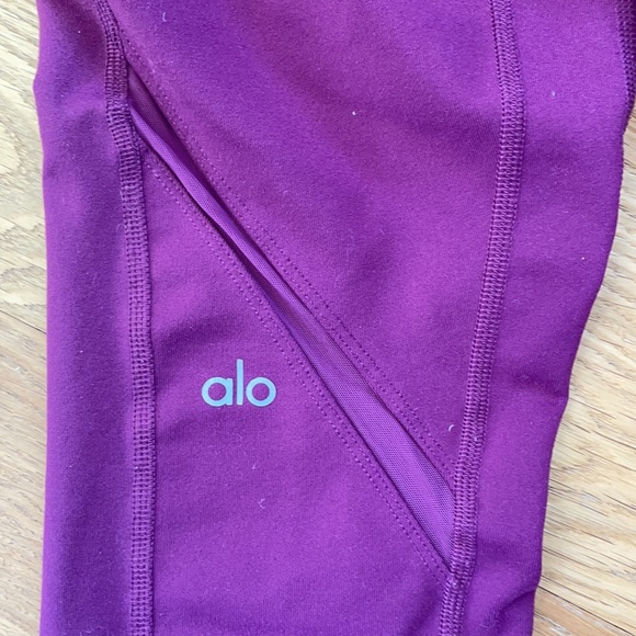 ALO Yoga Mesh High Waist Epic Leggings Purple Juneberry - Picture 7 of 7